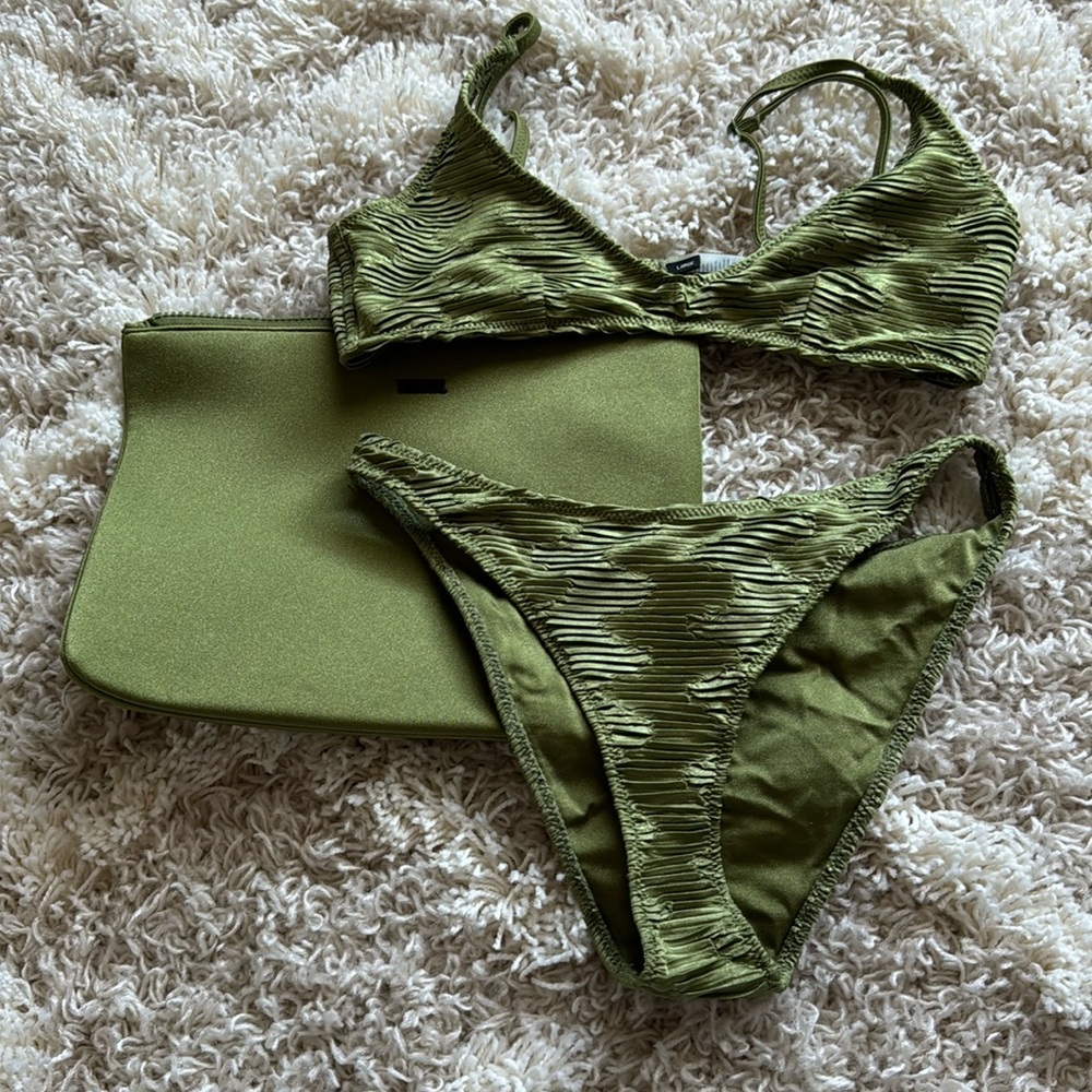 MAIA green triagl bikini set with bag